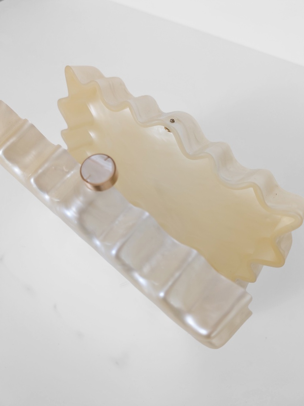 Cult Gaia Paloma Ivory Pearlescent Acrylic Sculptural Clutch - Picture 11 of 16